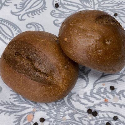 Булочка ржаная в Баловень С по цене 40 ₽