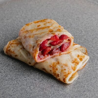 Блин с клубникой в сиропе в БлиновЪ по цене 186