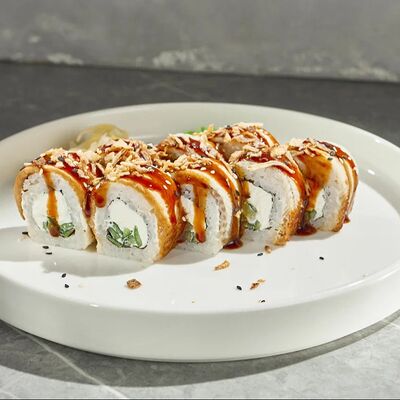 Ролл Канада с луком фри в Гастробар DOM по цене 950