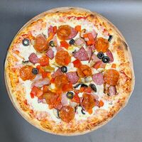 Пицца Мясная в SAAG Cafe