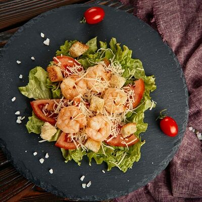 Салат Цезарь с креветками в Шашлычный двор по цене 630