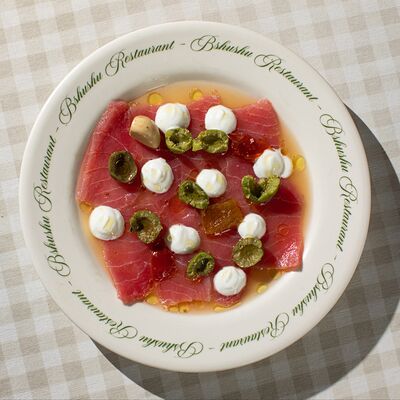 Карпаччо из тунца в оливковом маринаде и оливками чуподедос в Bshushu по цене 900 ₽