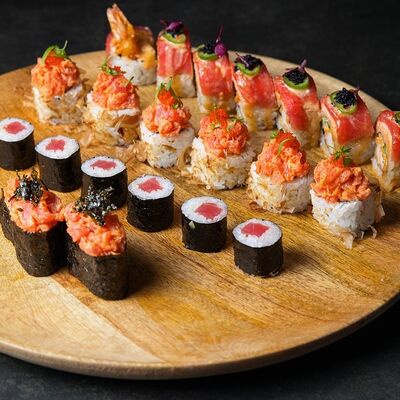 Сет Туна в Эбби Noodles & Sushi Bar по цене 2350