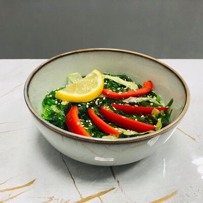 Салат Чука в Shiitake по цене 385 ₽