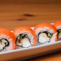Ролл Филадельфия чиз в Sushi n Roll