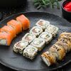 Сет Половинка в Omakase Yoshitake Sushi по цене 2300