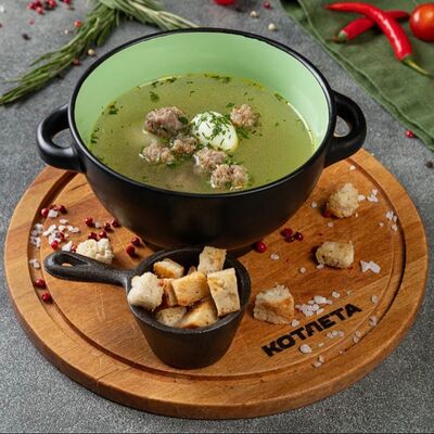 Бульон с фрикаделькамив Котлета по цене 450 ₽