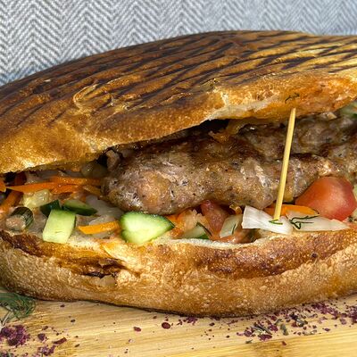 Люля-кебаб из курицы в лепешке в Шашлычный Двор по цене 475 ₽