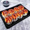 Запеченный ролл с курочкой в Sushi Storm по цене 479