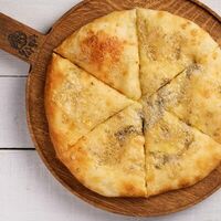 Хачапури Четыре сыра в Чача