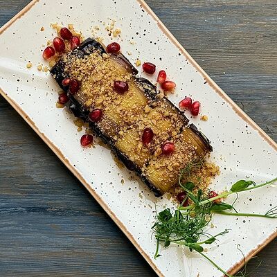 Рулетики из баклажанов с сырно-ореховой начинкой в Парус по цене 650 ₽