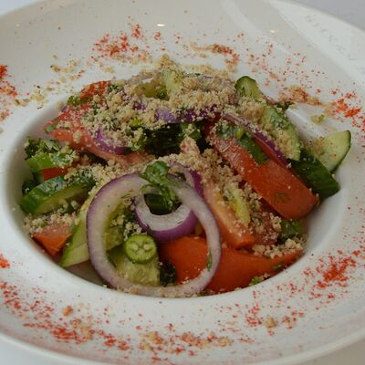 Салат по-Грузински с орехами в Кабанчик по цене 510 ₽