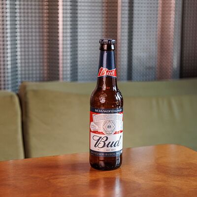 Пиво Bud 0% в Meat Crew по цене 350 ₽
