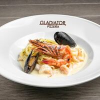 Спагетти с морепродуктами в Gladiator Pizzeria