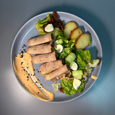 Салат с языком в Парнас по цене 600 ₽