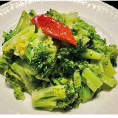 Жареные брокколи с чесноком в Тан чао по цене 28 р.