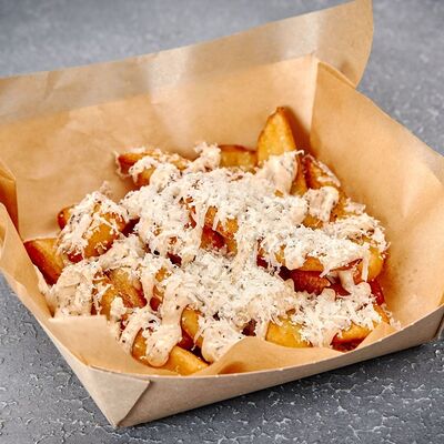 Картофельные стрипсы с трюфельным соусом и пармезаном в Прожарка по цене 279 ₽