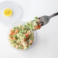 Салат Оливье в Raw To Go Kitchen