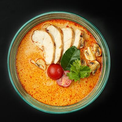 Том ям с курицей в RollWok club Азиатская кухня по цене 599 ₽
