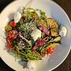 Салат с хрустящими баклажанами в Кафе - Вкусхолл по цене 580