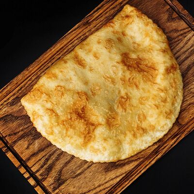 Чебурек с мясом в Шаурма хаус по цене 150 ₽