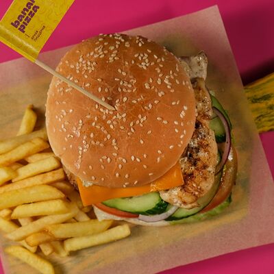 Бургер Спасательный плот в Bananapizza по цене 400 ₽