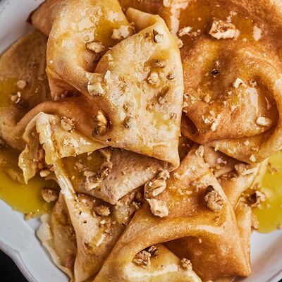 Блинчики с кленовым сиропом и пеканом в Цыпочка по цене 650 ₽