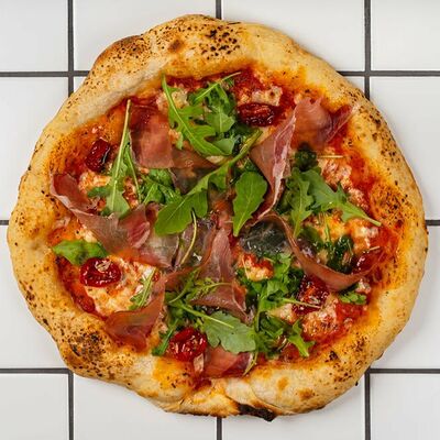 Парма 22 см в Padre pizzeria bar по цене 600 ₽