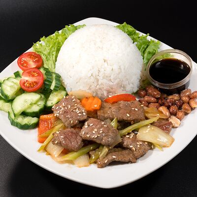 Рис с говядиной Ком Бо Лук Лак в PHO VIET по цене 560 ₽