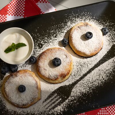 Сырники с изюмом в Mybion по цене 450 ₽