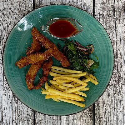 Куриные палочки с картофелем фри и соусом в Луна Рыба по цене 505 ₽