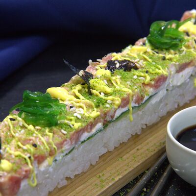 Осидзуси с тунцом в KOMIX FOOD по цене 590 ₽