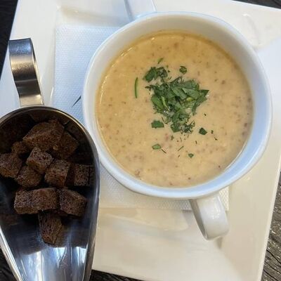 Суп-крем из гречи и овощей с филе птицы в Длинный нос по цене 160 ₽