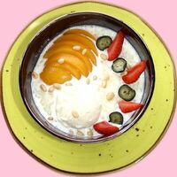 Рисовая каша с пломбирным кремом и ягодамив Park роллы пицца