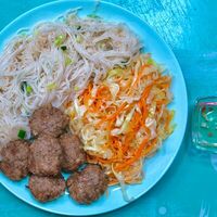 Бун Ча Ныонг в Pho Vinh