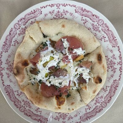 Мини пицца с прошутто и белыми грибами 20см в Мари по цене 490 ₽