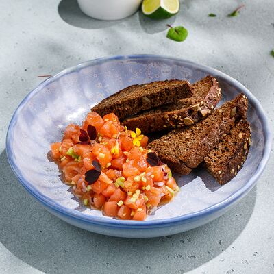 Тартар из лосося в Мангал&Грузия по цене 1100 ₽