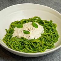 Спагетти песто и страчателла в 321 Club by Novikov