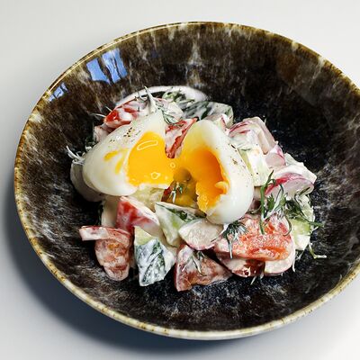 Овощной с яйцом пашот в Стейк & Эггс по цене 462 ₽