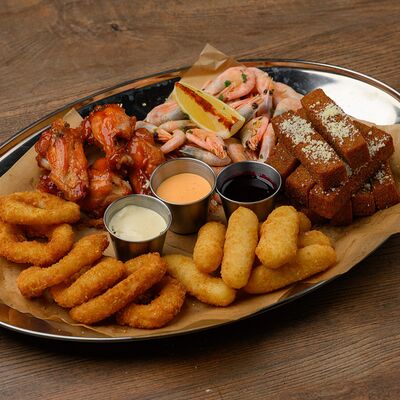 Ассорти Гурманв Bronze lion по цене 3000 ₽