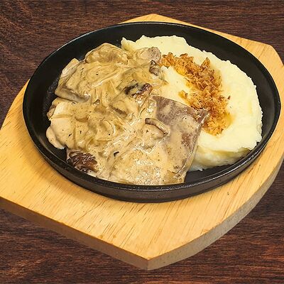 Язык в соусе с белыми грибами и картофельным пюре в Устюг Великий по цене 650 ₽