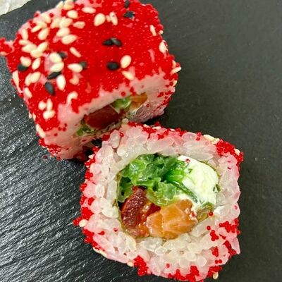 Ролл Чука сяке кунсай в TAY NAY по цене 525 ₽