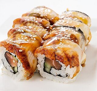 Унаги сяке маки в PARTY PIZZA+ по цене 805 ₽