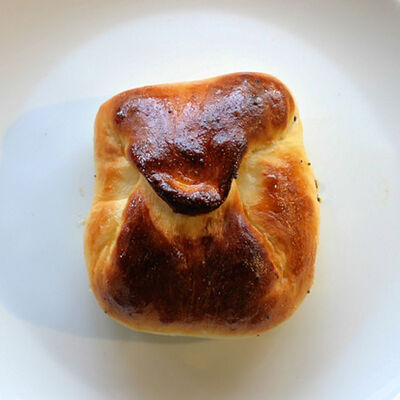 Булочка с творогом в Джон Вкусный по цене 6000 ₽