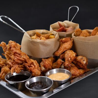 Мега ассорти в Gellert Bar по цене 1440 ₽