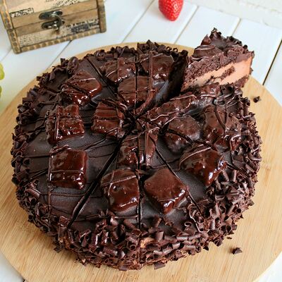 Торт Три шоколада в Десерт Коллекция по цене 1990 ₽