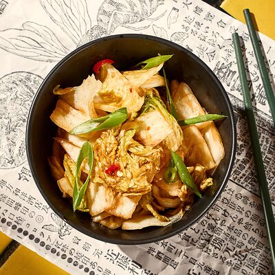 Капуста кимчи (салатная закуска) в Bao по цене 250 ₽