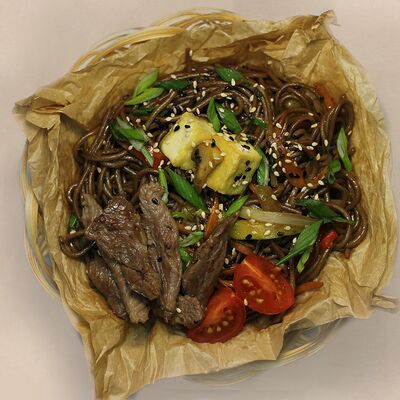 Соба с соусом Пад Тай, тофу и мясом на выбор в Фобошная по цене 480 ₽