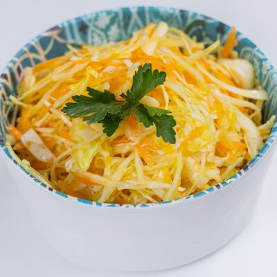 Салат Витаминныйв Тарелка по цене 118 ₽