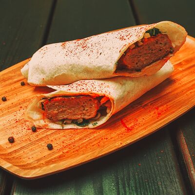 Люля-кебаб из баранины в лаваше в The Кухня по цене 350 ₽